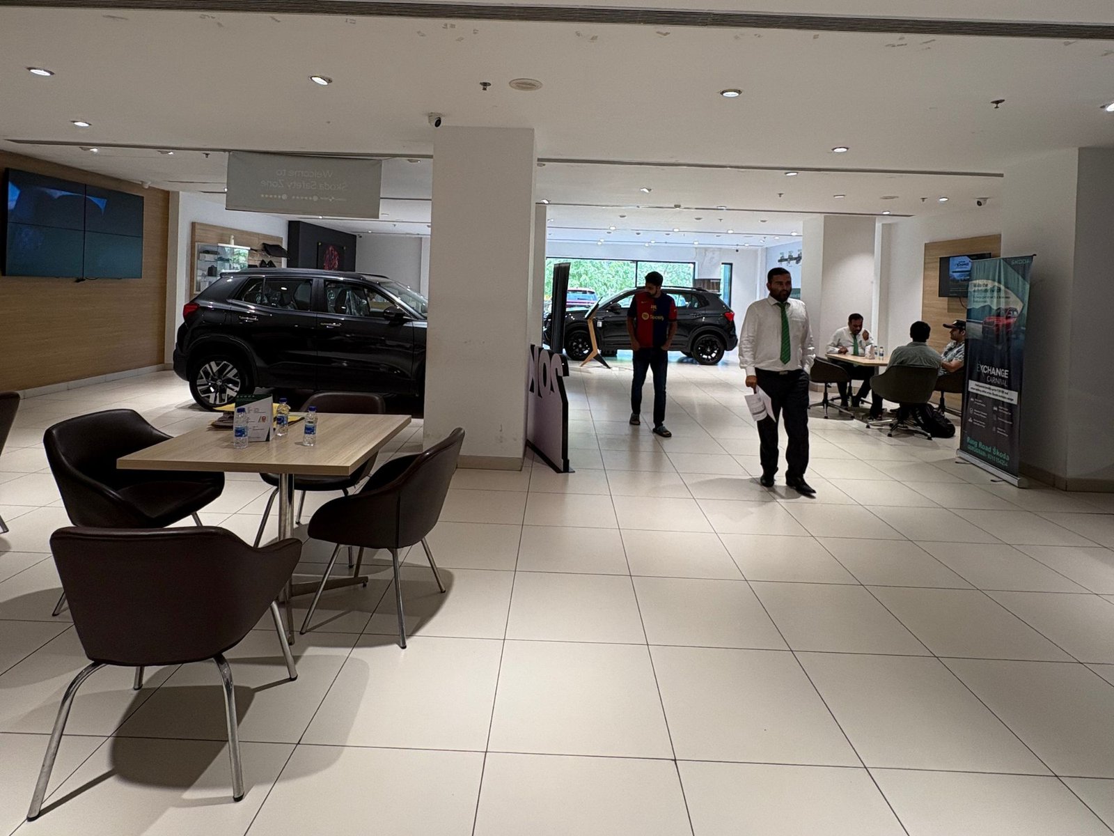 Skoda Store Image Gurgaon GGN Showroom (15)