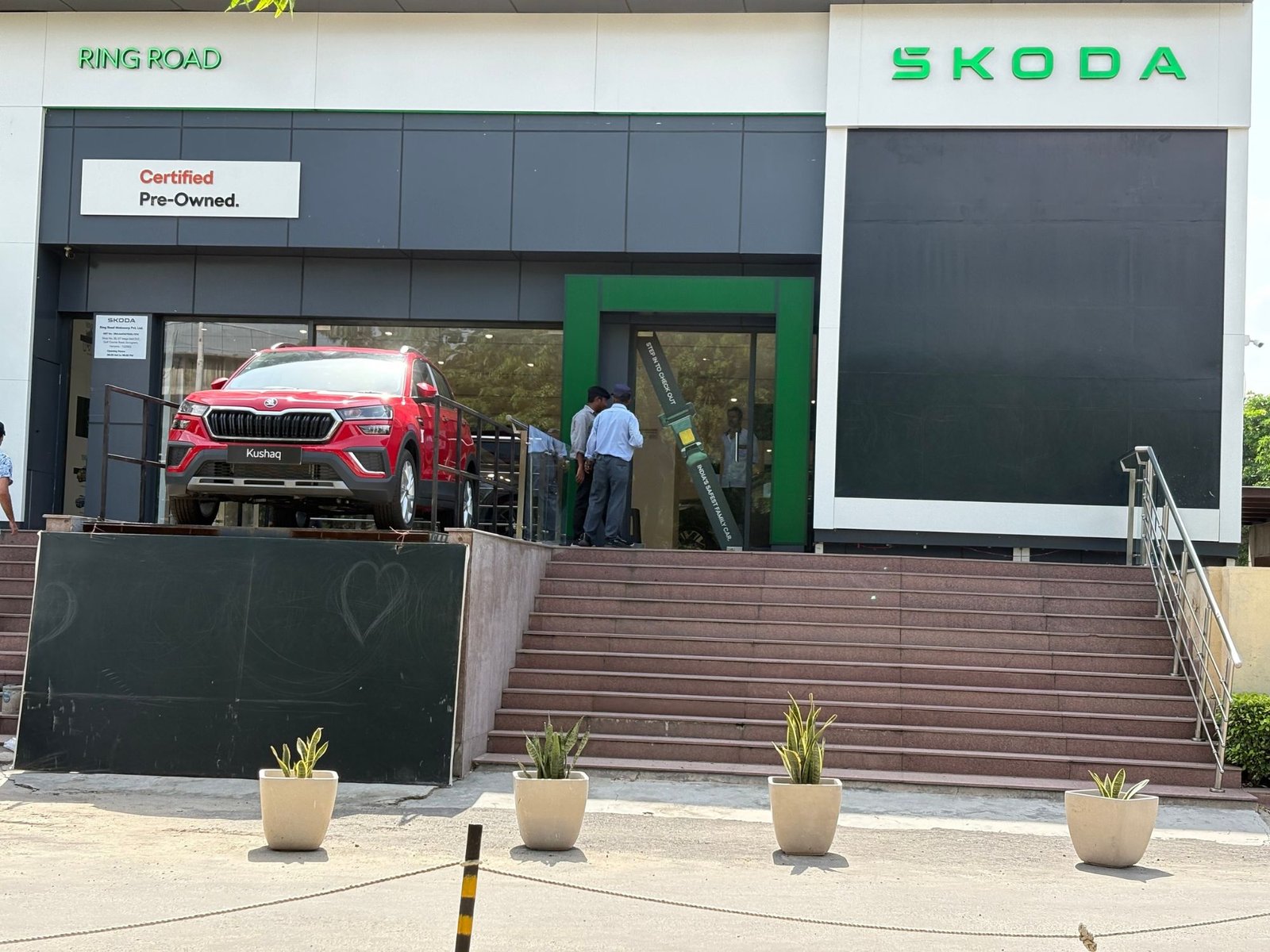 Skoda Store Image Gurgaon GGN Showroom (8)